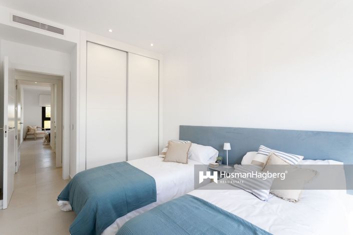 Image No.15-3 Bed Apartment for sale