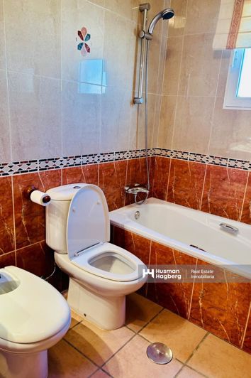 Image No.19-3 Bed Townhouse for sale