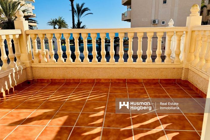 Image No.23-3 Bed Townhouse for sale