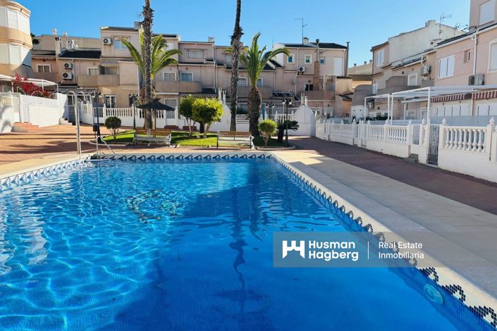 Image No.25-3 Bed Townhouse for sale