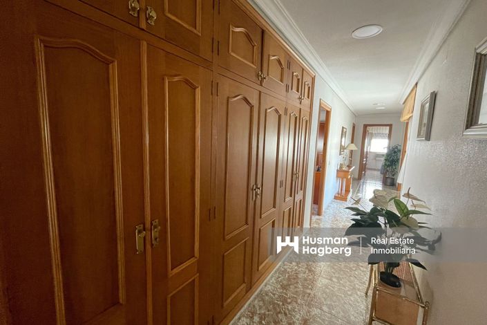 Image No.22-4 Bed Apartment for sale