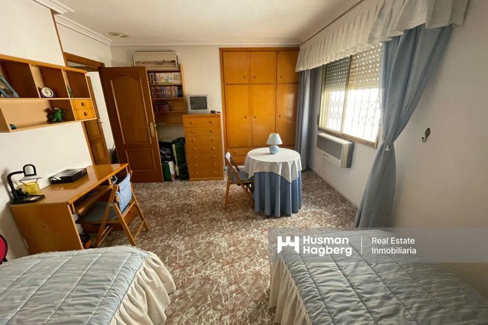 Image No.28-4 Bed Apartment for sale