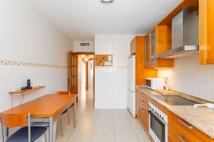 Image No.10-3 Bed Townhouse for sale