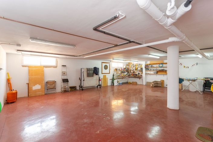 Image No.25-3 Bed Townhouse for sale