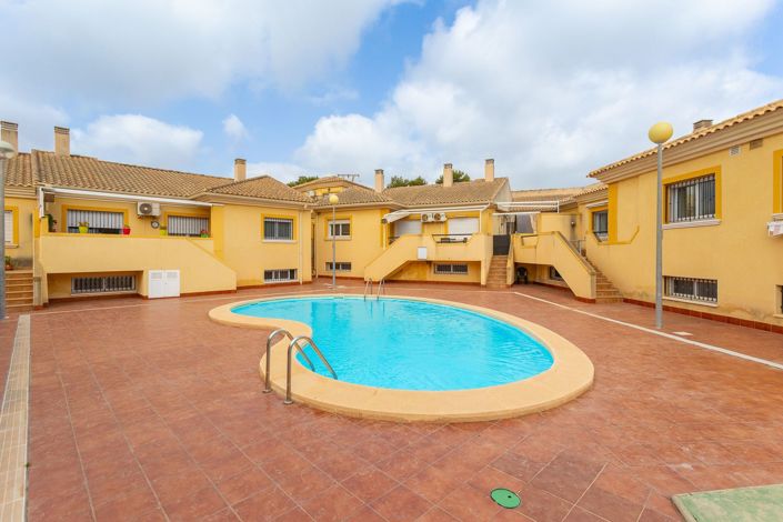 Image No.35-3 Bed Townhouse for sale