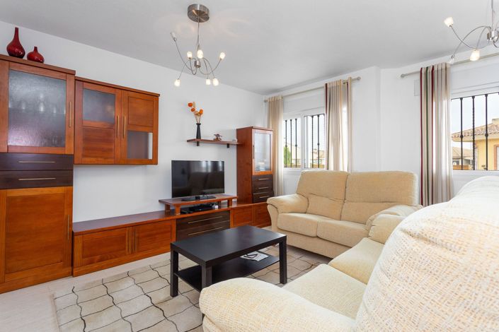 Image No.6-3 Bed Townhouse for sale