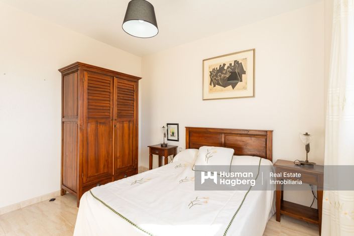 Image No.16-3 Bed Townhouse for sale