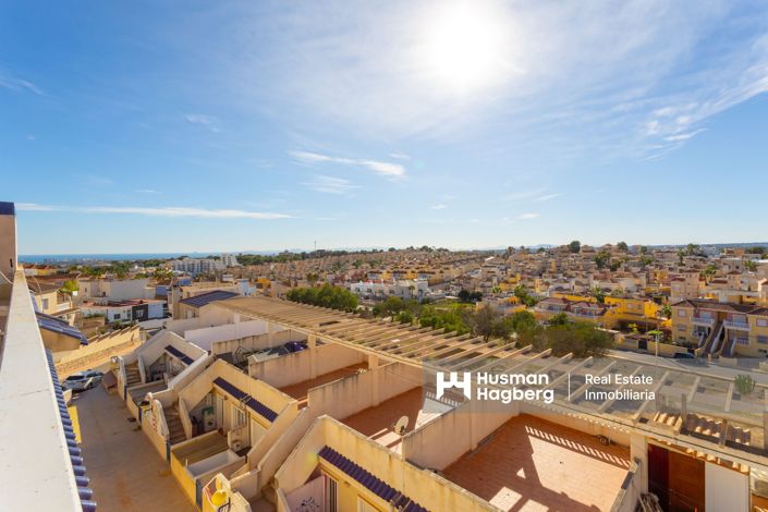 Image No.28-3 Bed Townhouse for sale