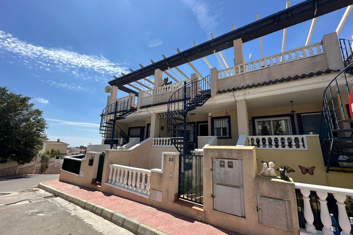 Image No.3-3 Bed Townhouse for sale