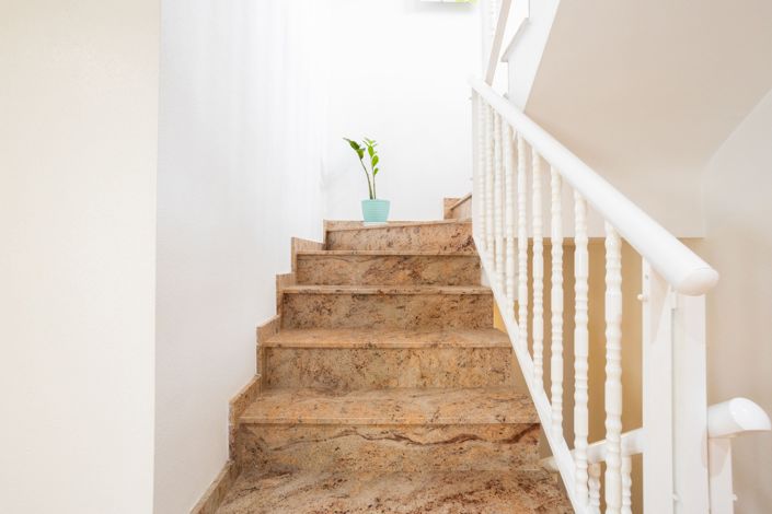 Image No.23-4 Bed Townhouse for sale