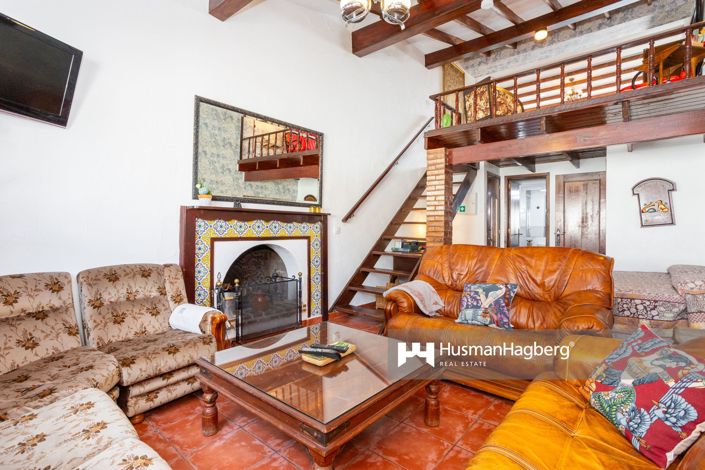 Image No.11-7 Bed Villa for sale