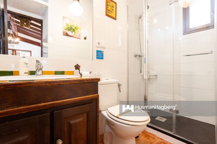 Image No.16-7 Bed Villa for sale