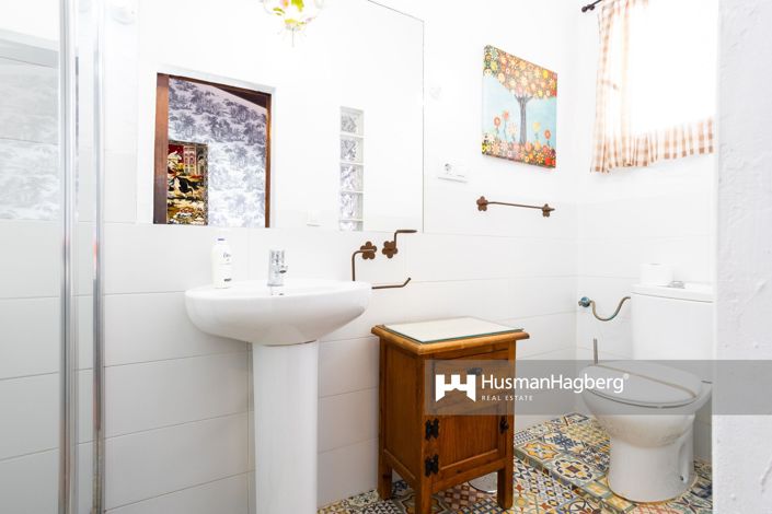 Image No.21-7 Bed Villa for sale