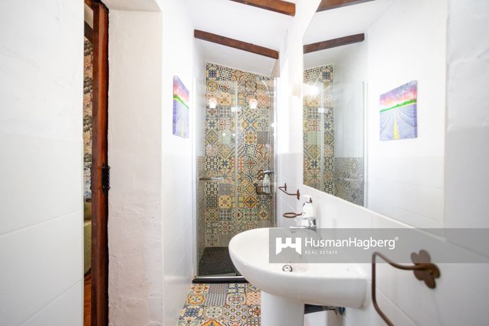 Image No.30-7 Bed Villa for sale