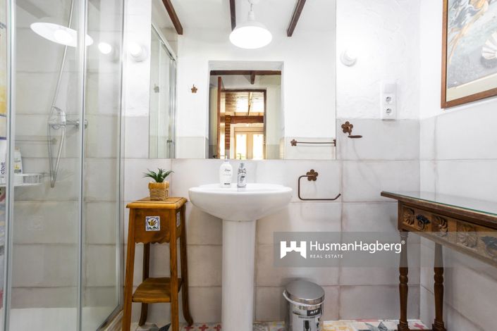 Image No.34-7 Bed Villa for sale