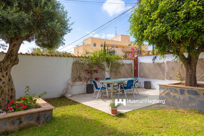 Image No.4-7 Bed Villa for sale