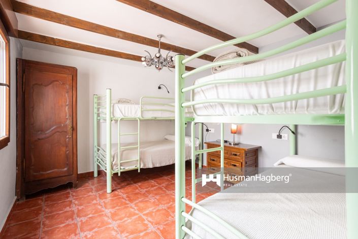 Image No.40-7 Bed Villa for sale