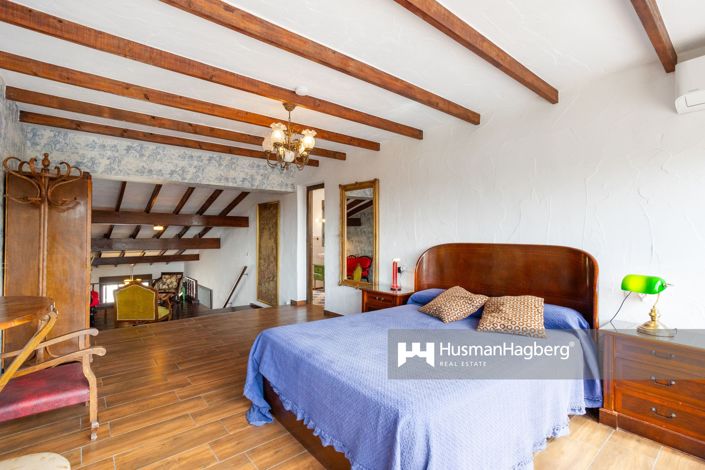 Image No.42-7 Bed Villa for sale