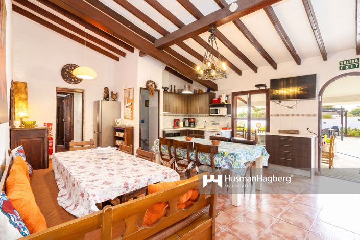 Image No.5-7 Bed Villa for sale