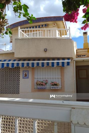 Image No.1-4 Bed Townhouse for sale