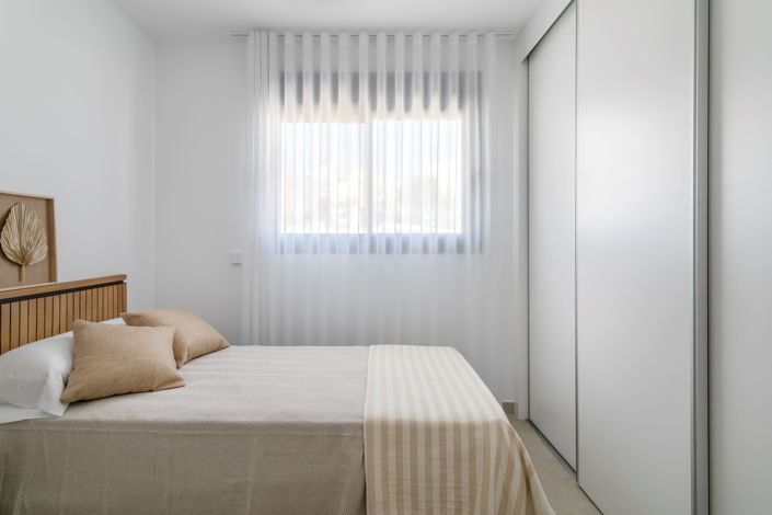 Image No.27-3 Bed Apartment for sale