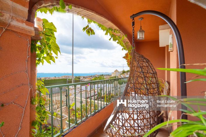 Image No.2-3 Bed Townhouse for sale