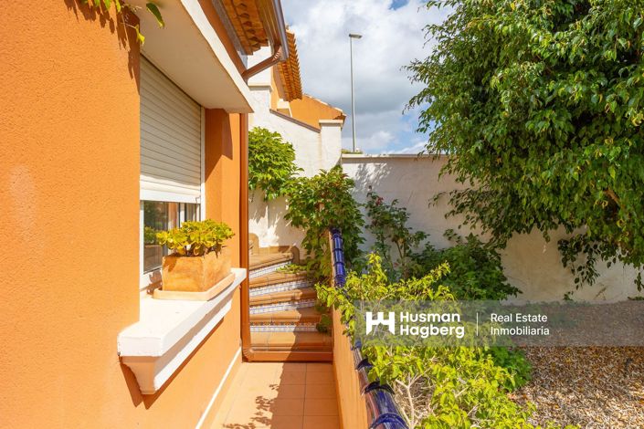 Image No.26-3 Bed Townhouse for sale