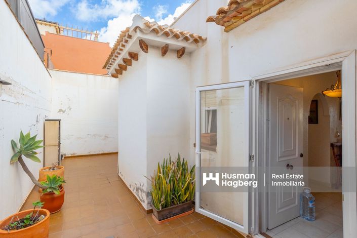 Image No.29-3 Bed Townhouse for sale