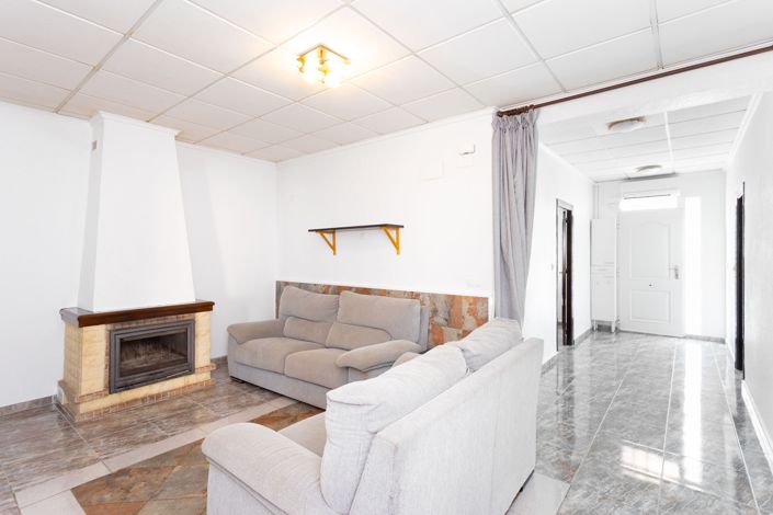 Image No.7-4 Bed Townhouse for sale