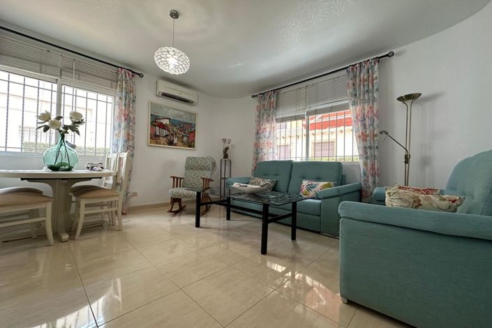 Image No.5-4 Bed Townhouse for sale