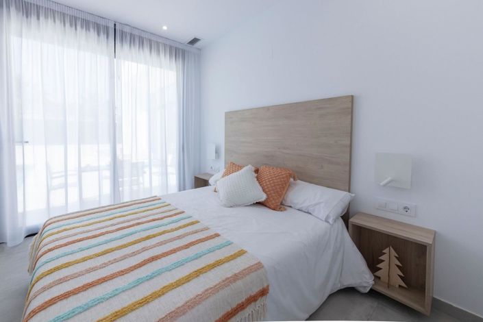 Image No.12-3 Bed Villa for sale