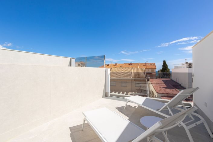 Image No.7-3 Bed Townhouse for sale