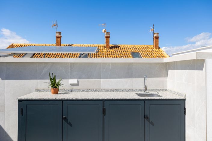 Image No.8-3 Bed Townhouse for sale