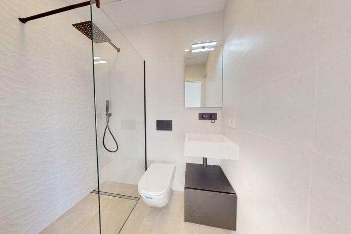 Image No.10-3 Bed Villa for sale