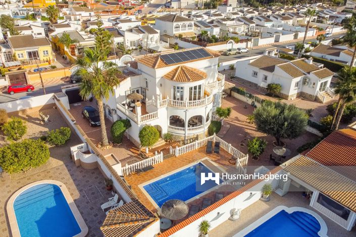 Image No.1-5 Bed Villa for sale
