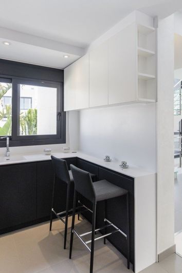 Image No.18-3 Bed Villa for sale