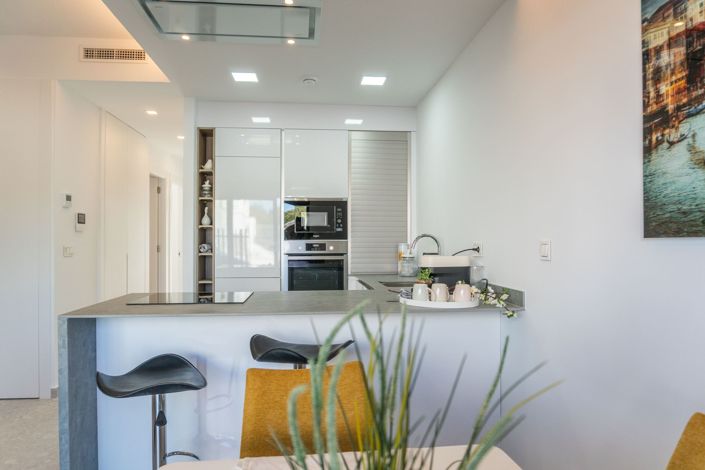 Image No.30-3 Bed Apartment for sale