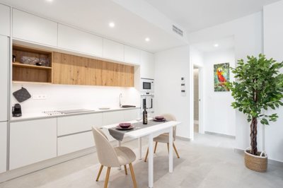 med5nmf3lp358cglz9933-2820x1880