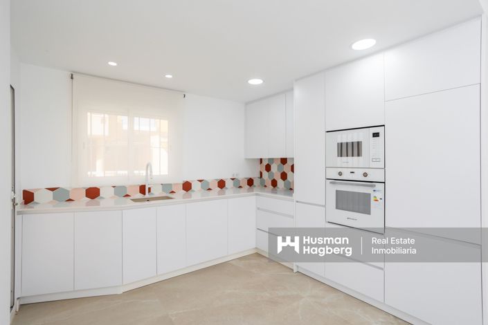 Image No.10-2 Bed Apartment for sale