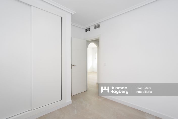 Image No.18-2 Bed Apartment for sale