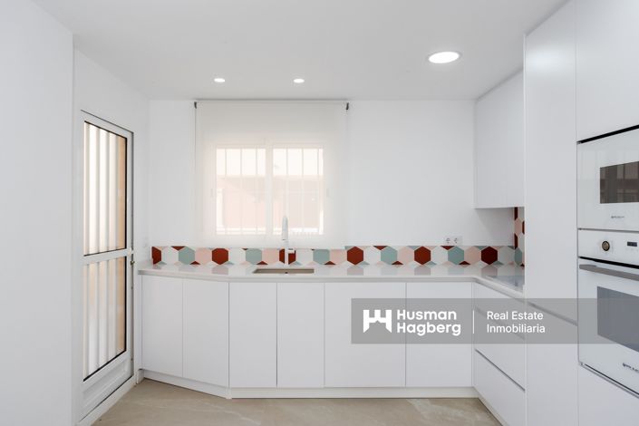 Image No.9-2 Bed Apartment for sale