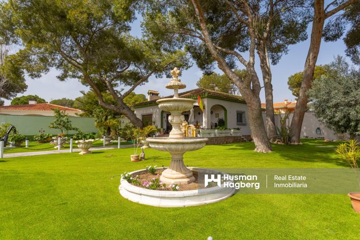 Image No.1-3 Bed Villa for sale