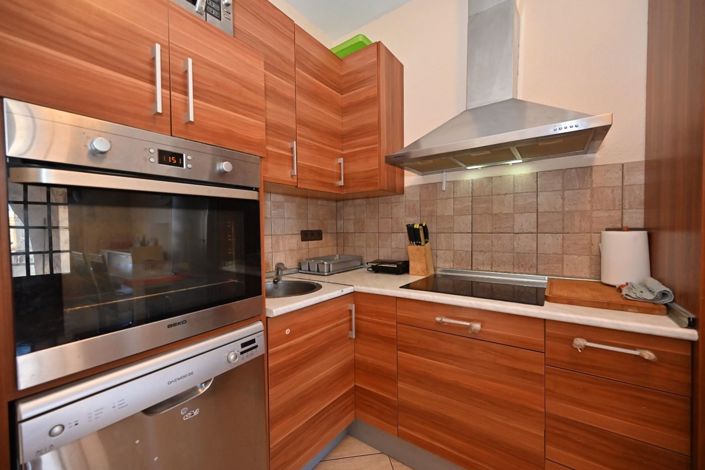 Image No.12-2 Bed Townhouse for sale