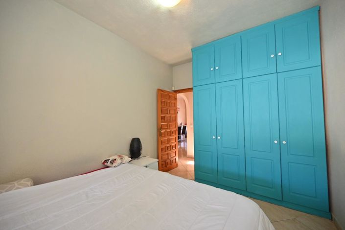 Image No.16-2 Bed Townhouse for sale