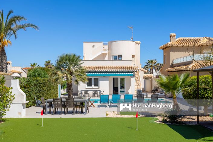 Image No.1-3 Bed Villa for sale