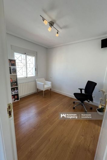 Image No.10-3 Bed Townhouse for sale