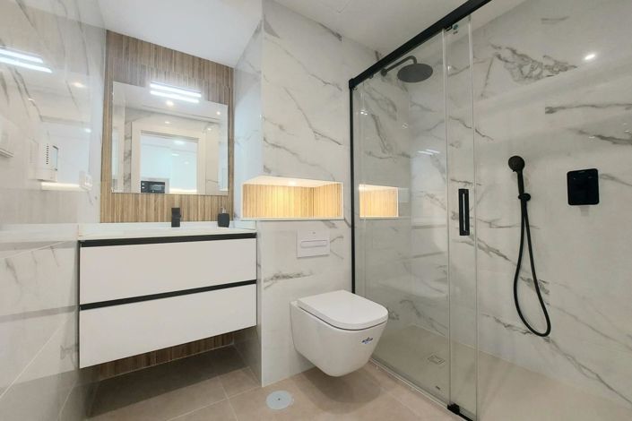 Image No.10-3 Bed Villa for sale