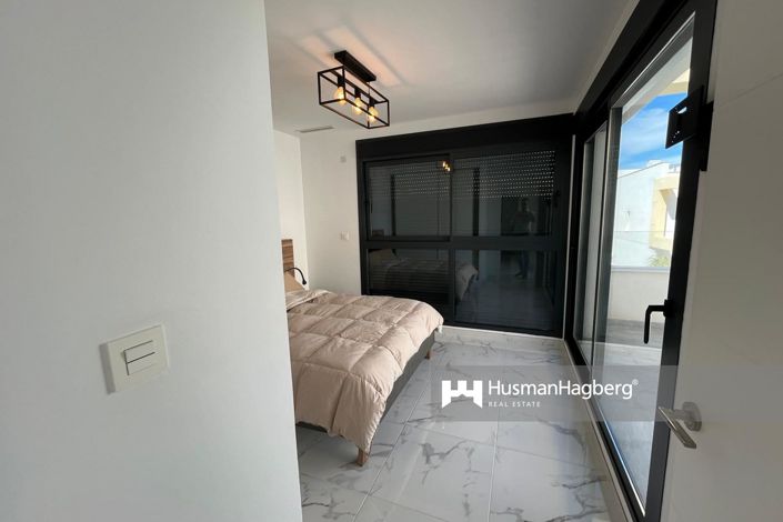 Image No.11-3 Bed Villa for sale