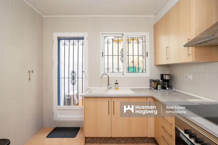 Image No.11-3 Bed Townhouse for sale