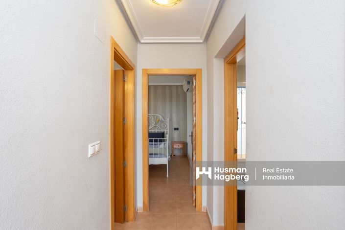 Image No.12-3 Bed Townhouse for sale